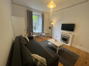 The Leith Walk Flat (just off)